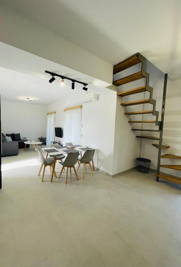 Villa Rodelia 1 Roda  Exterior photo