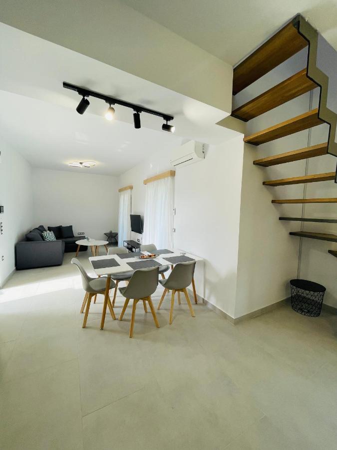 Villa Rodelia 1 Roda  Exterior photo