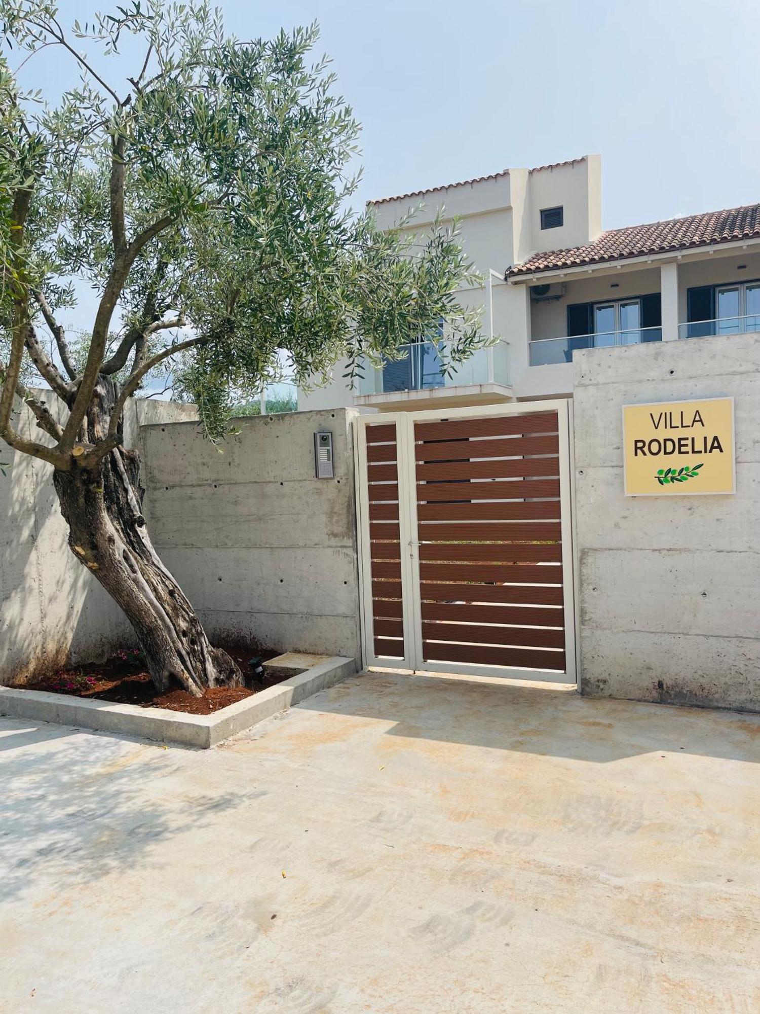 Villa Rodelia 1 Roda  Exterior photo